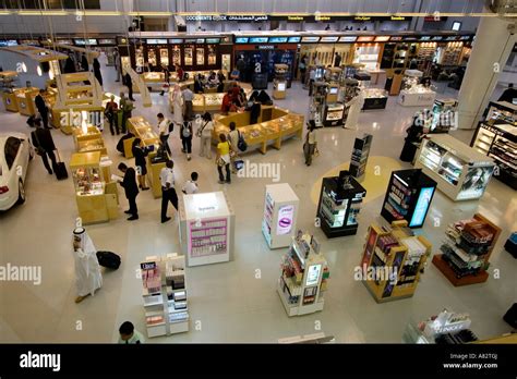 shopping in doha airport